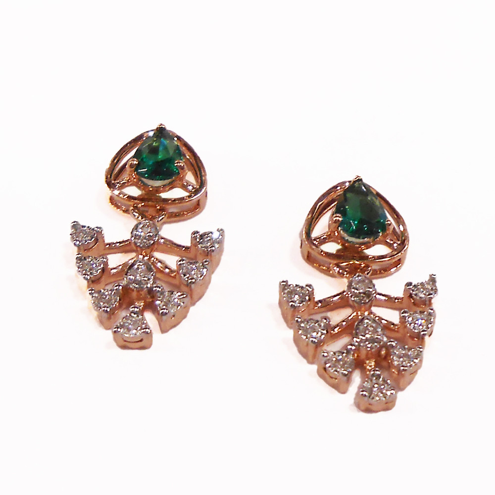DIAMOND STUD
